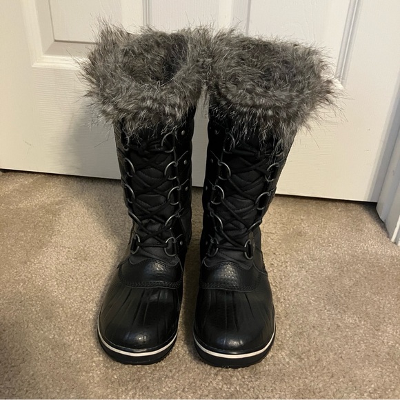 Sorel Tofino II Boots - EUC! - Picture 3 of 10